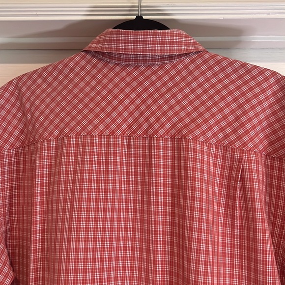 Quicksilver Red and White Plaid Button Up Men’s Large - Picture 7 of 12
